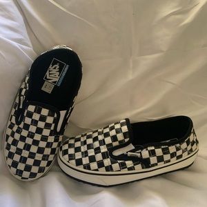 Super Cool RARE VANS checkerboard puffy SLIPPERS mens 7 womens 9